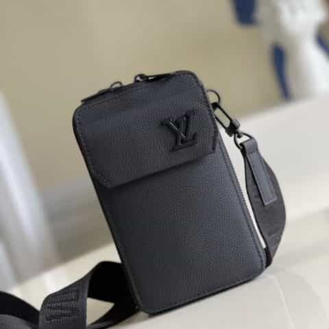 Louis Vuitton LV Phone Pouch H26 手机包 M57089