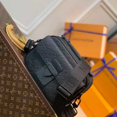 Louis Vuitton LV S Lock 邮差包 M58489黑色