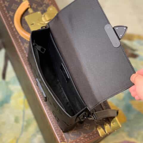 Louis Vuitton LV Ambassadeur PM M58711