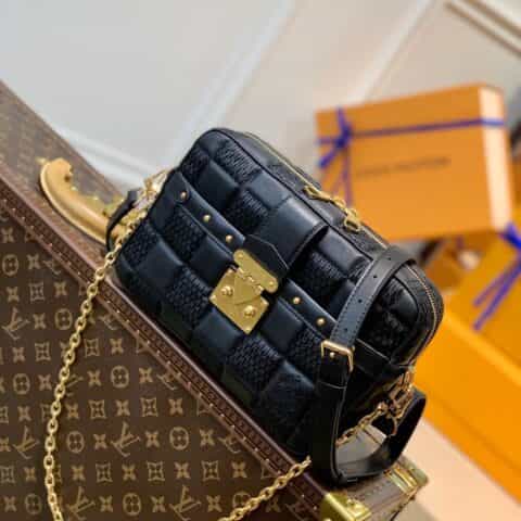 Louis Vuitton LV Troca MM Trocadéro 相机包 M59114