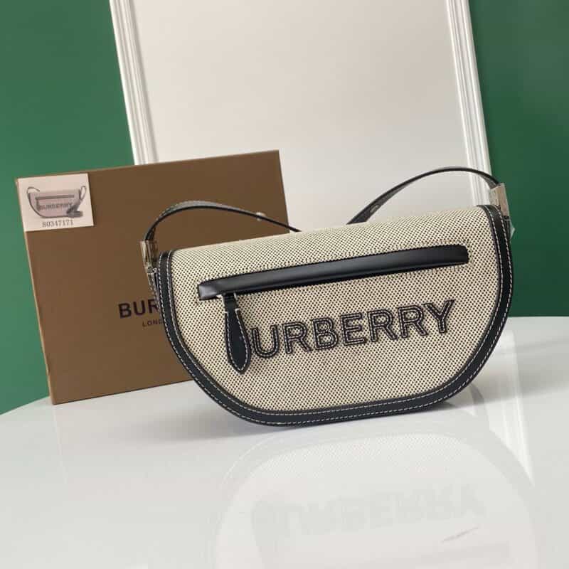 Burberry巴宝莉意大利鞣制缉明线皮革肩背包