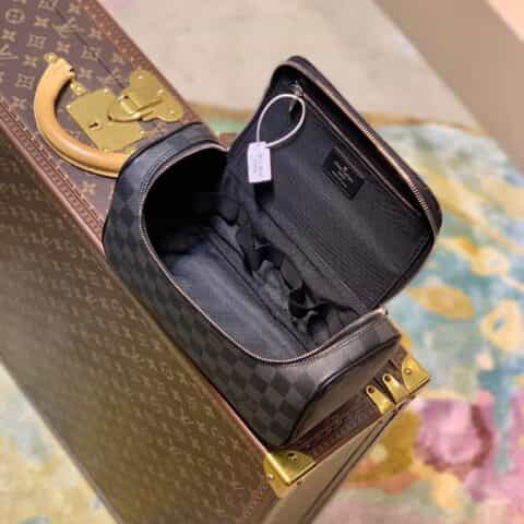 Louis Vuitton LV Toiletry pouch 盥洗包 N47625
