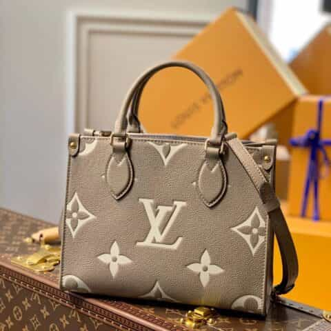 Louis Vuitton LV Onthego PM Tote M45779