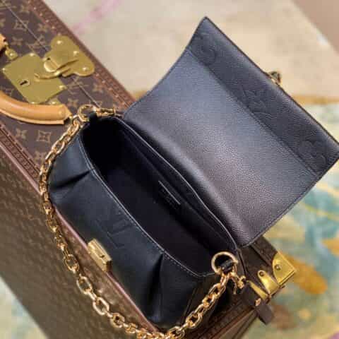Louis Vuitton LV Favorite M45813