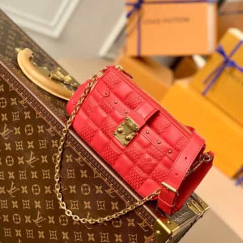 Louis Vuitton LV Pochette Trocadéro 相机包 M59049