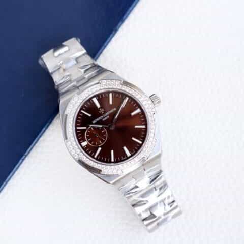 Vacheron Constantin江诗丹顿纵横四海系列OVERSEAS女款小号型v2版钢带款Cal.5300机芯腕表