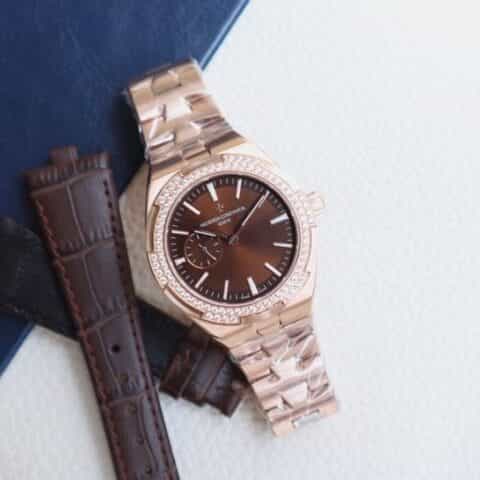 Vacheron Constantin江诗丹顿纵横四海系列OVERSEAS女款小号型v2版钢带款Cal.5300机芯腕表