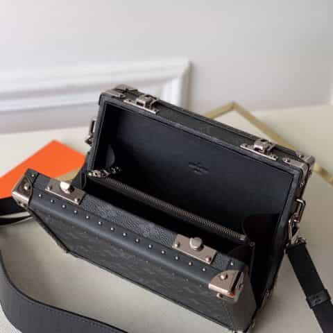 Louis Vuitton LV Clutch Box 盒子包 M44157