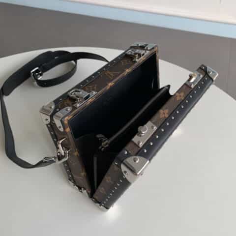 Louis Vuitton LV Clutch Box 盒子包 M44157