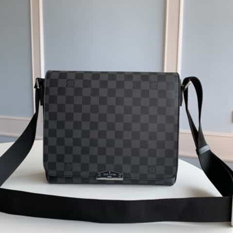 Louis Vuitton LV District 小号邮差包 N40349