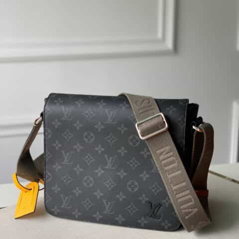 Louis Vuitton LV New District 小号邮差包 M45627