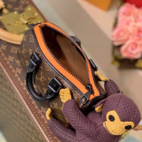 Louis Vuitton LV Keepall XS 猴子玩偶手提包 M80118