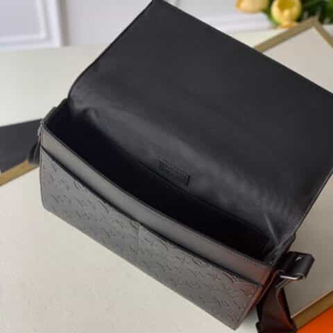 Louis Vuitton LV Sprinter 邮差包 M44729