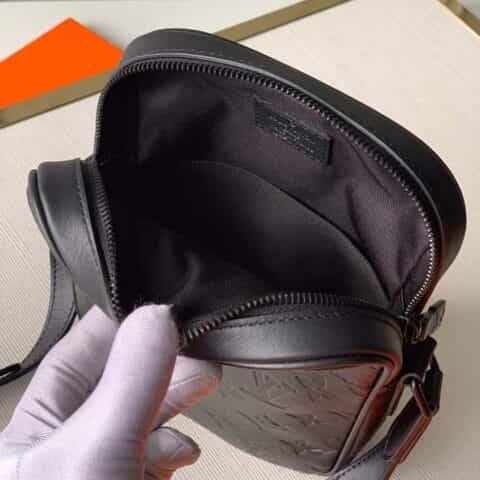 Louis Vuitton LV Danube Slim 相机包 M44972