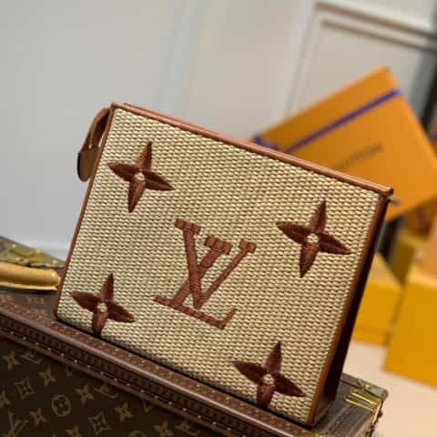 Louis Vuitton LV 盥洗袋 M80351