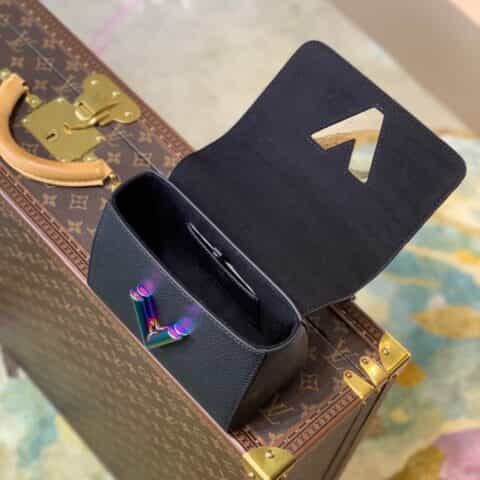 Louis Vuitton LV Twist Mini bag M58597