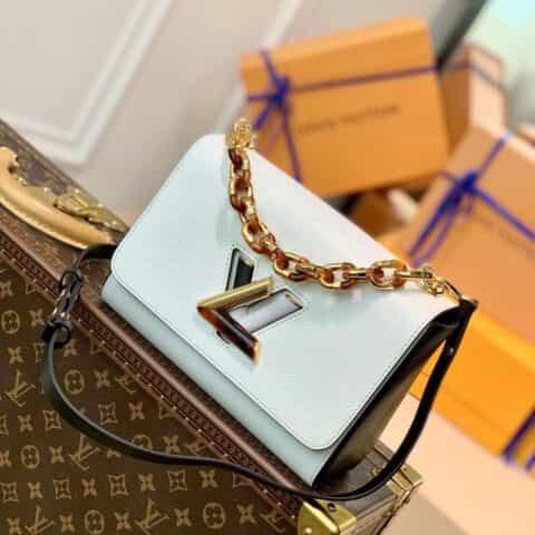 Louis Vuitton LV Twist MM bag M58526