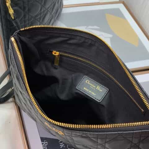 Dior Caro Daily 大号手拿包 S5086UWHC_M900