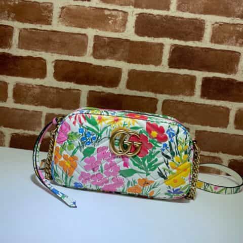 GUCCI古驰GG Marmont系列小号肩背包447632