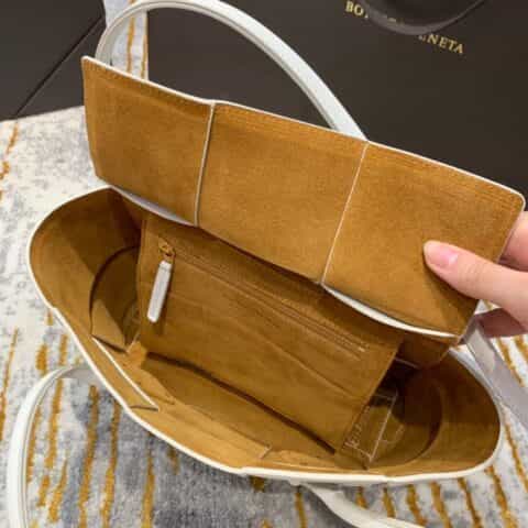 Bottega Veneta The Arco 33 bag 575943荔枝纹白色