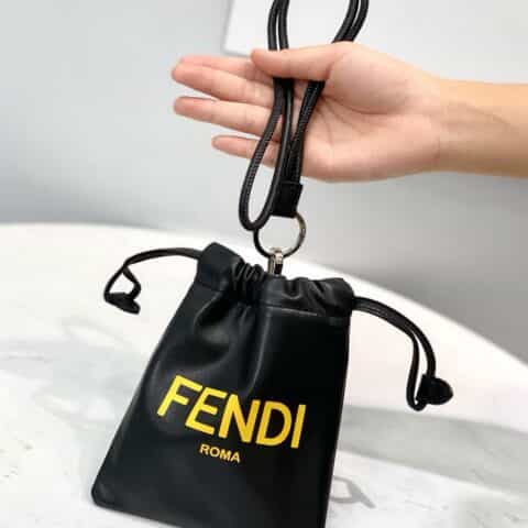 FENDI芬迪mini抽绳小手袋8357