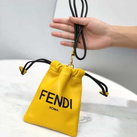 FENDI芬迪mini抽绳小手袋8357