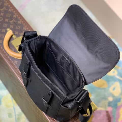 Louis Vuitton LV Christopher 邮差包 M58476