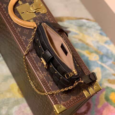 Louis Vuitton LV Pochette Trocadéro 相机包 M59046