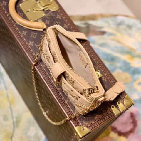 Louis Vuitton LV Pochette Trocadéro 相机包 M59048
