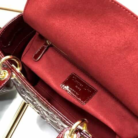 Lady Dior 经典五格戴妃包 2242漆皮酒红色金扣