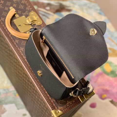 Louis Vuitton LV Pont 9 Soft 中号马鞍包 M58967黑色
