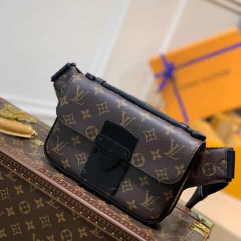 Louis Vuitton LV S Lock Sling Bag 腰包 M45807黑色