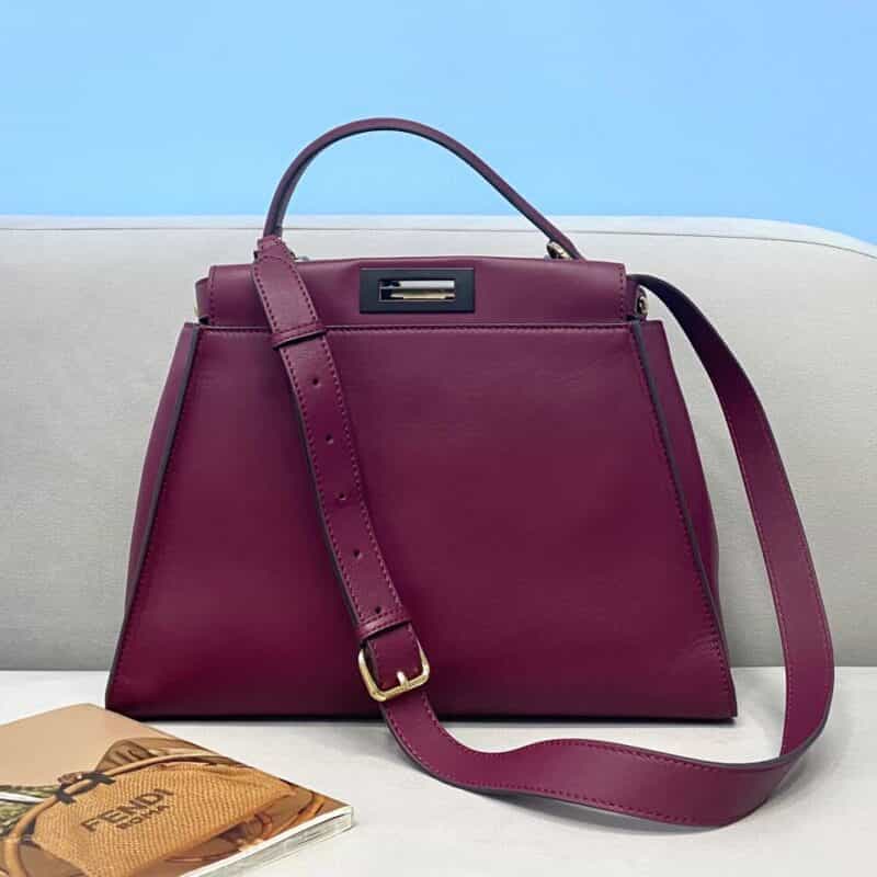 FENDI芬迪小牛皮缝制Peekaboo经典款手袋1028