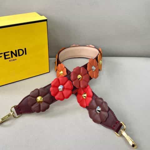FENDI芬迪炫彩长肩带833