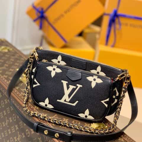 LV Multi Pochette Accessoires cross-body bag M45777