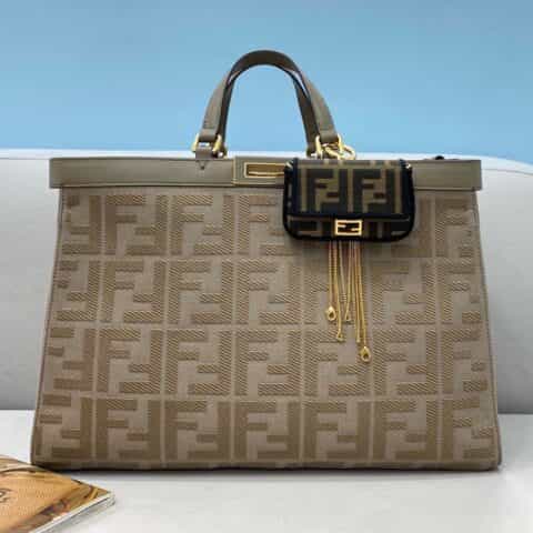 FENDI芬迪进口头层小牛皮手提包8265A