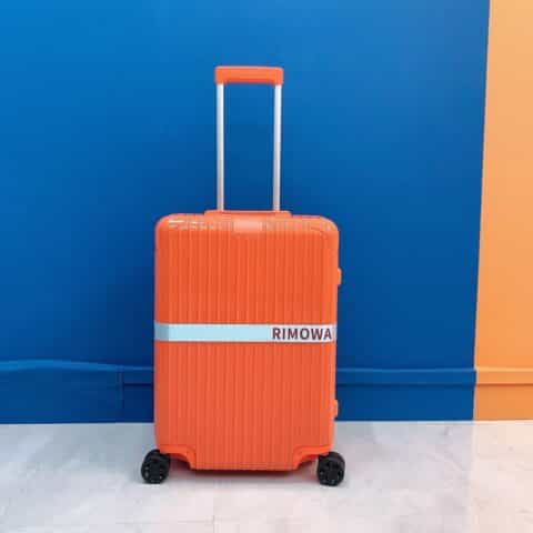 RIMOWA日默瓦Essential系列全新色彩旅行箱