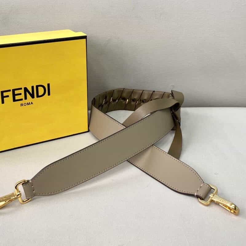 FENDI芬迪皮条穿孔打结编织长肩带890