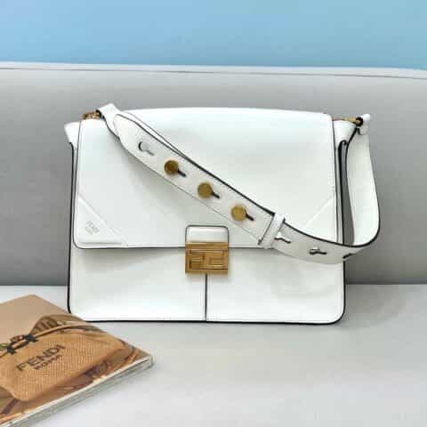 FENDI芬迪定制小牛皮FFlogo KAN U小方包0501