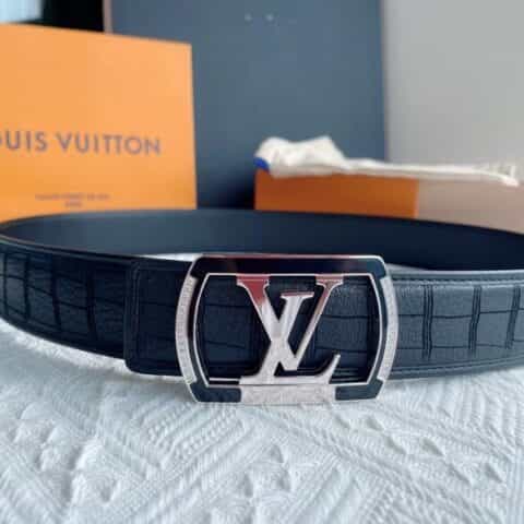 LV/路易威登     钢树脂工艺镶嵌锆稀缺鹿皮男士腰带4.0cm