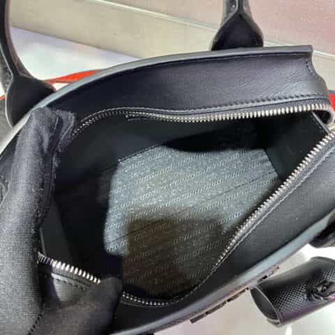 Prada Saffiano皮革手提包 1BA269黑色