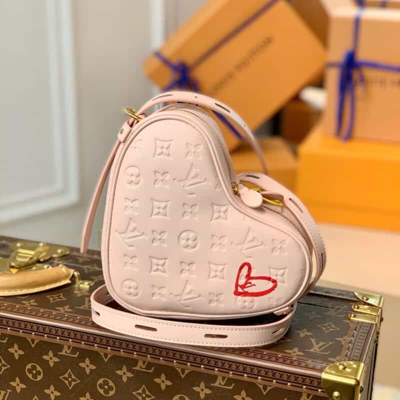 Louis Vuitton LV Sac Cœur 爱心型包包 M58738粉色