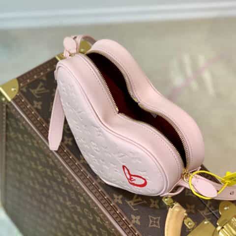 Louis Vuitton LV Sac Cœur 爱心型包包 M58738粉色