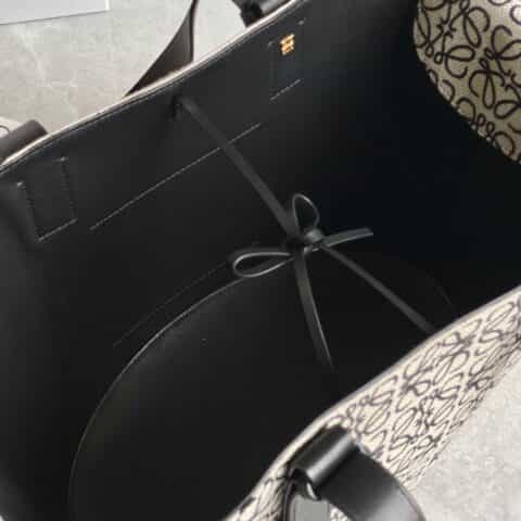 LOEWE罗意威 全新大象系列购物袋 0669