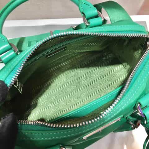 Prada hyper leaves 波士顿三合一枕头包 1BA846绿色