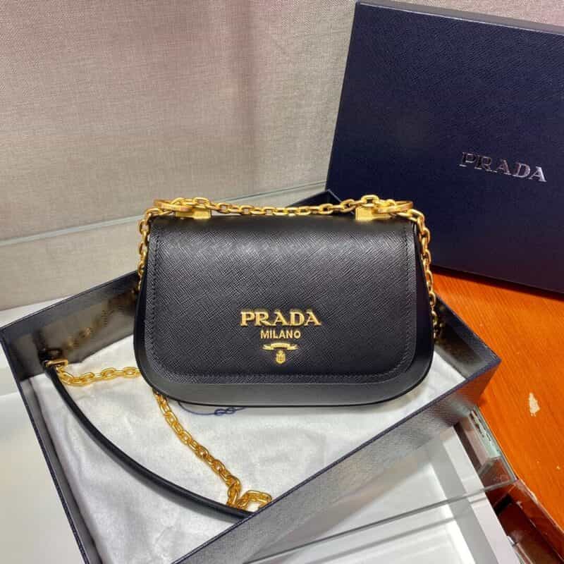 Prada Saffiano皮革单肩斜挎包 1BD275黑色