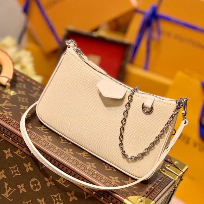 Louis Vuitton LV Easy Pouch on Strap bag M80479米色