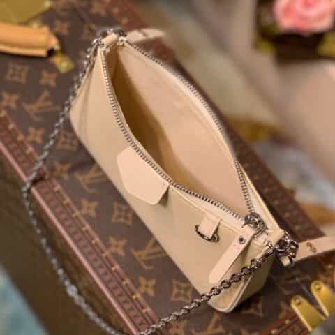 Louis Vuitton LV Easy Pouch on Strap bag M80479米色