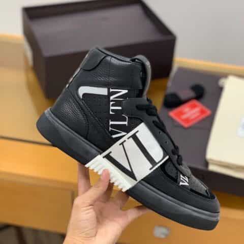 Valentino华伦天奴   六条橡胶效果VLTN logo绑带男款运动鞋