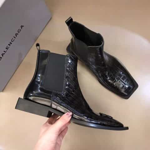 BALENCIAGA巴黎世家   进口原版头层牛皮材质男士BB德比高帮靴